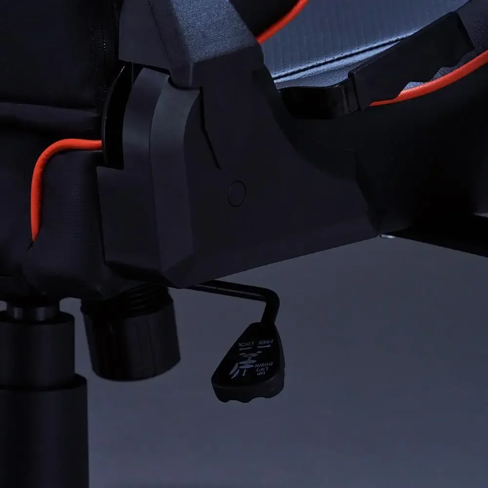 كرسي ألعاب بخامات جلد فاخرة ومخمل GIGABYTE AORUS - Image 6