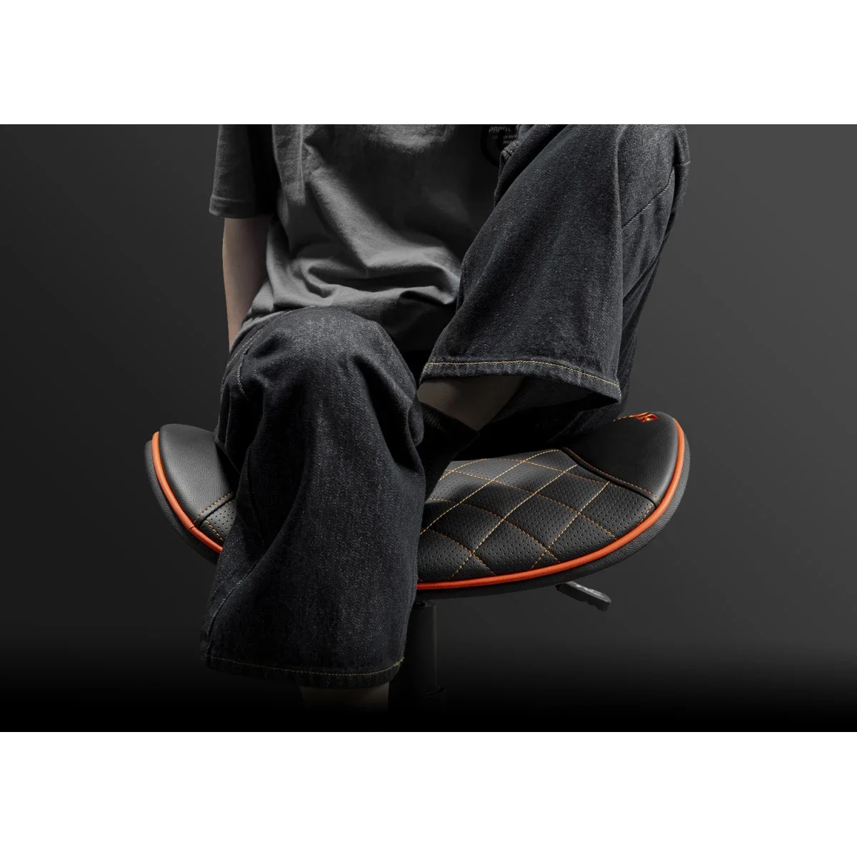Cougar CROSSER Multi-Use Gaming Stool, Black/Orange, 120 kg - Image 5