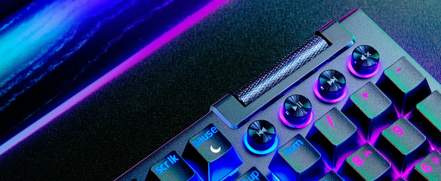 لوحة مفاتيح ألعاب ميكانيكية سلكية Razer BlackWidow V4 Pro بمفاتيح Green - Thumbnail 10