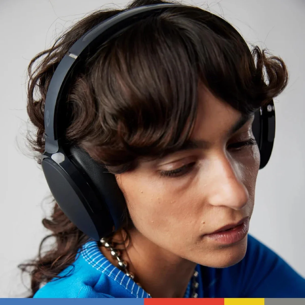 سماعات رأس Skullcandy Hesh ANC لاسلكية بتقنية Bluetooth فوق الأذن مع إلغاء الضوضاء النشط وبطارية 22 ساعة، أسود حقيقي - Thumbnail 6