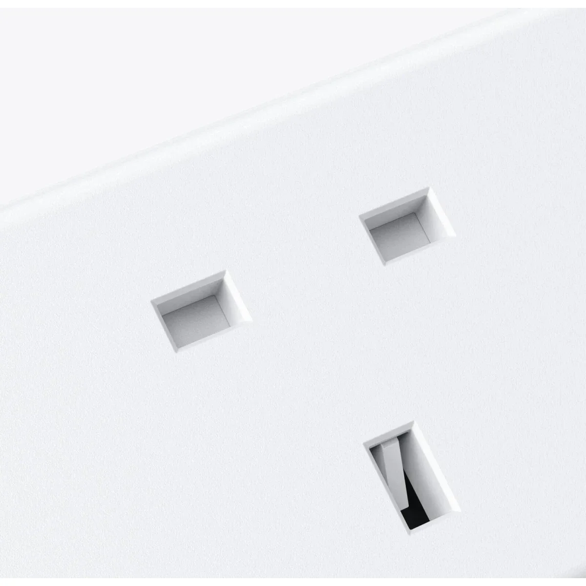 مشترك كهرباء Anker A91F3 ‏6 في 1 مع حماية من التيار الزائد وكابل 1.8 متر، أبيض - Thumbnail 3