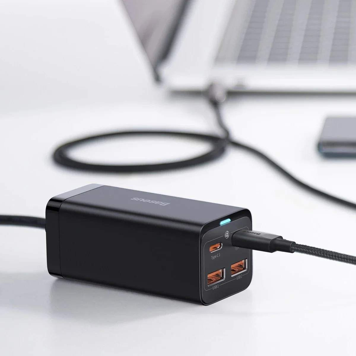 شاحن مكتبي Baseus GaN3 Pro GaN بقوة 100 واط و4 منافذ، 2 USB-C و2 USB-A، أسود - Thumbnail 5