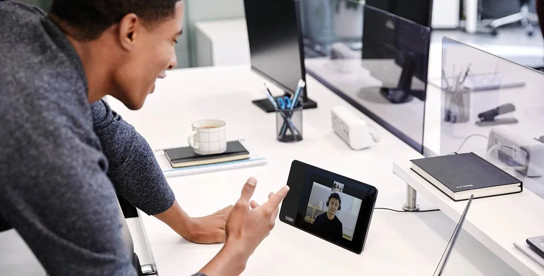 Lenovo ThinkSmart View 8-inch HD Smart Touchscreen for Zoom - Thumbnail 13