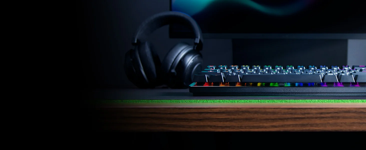 Razer Huntsman Mini 60% Gaming Keyboard with Clicky Purple Optical Switches - Mercury - Thumbnail 7