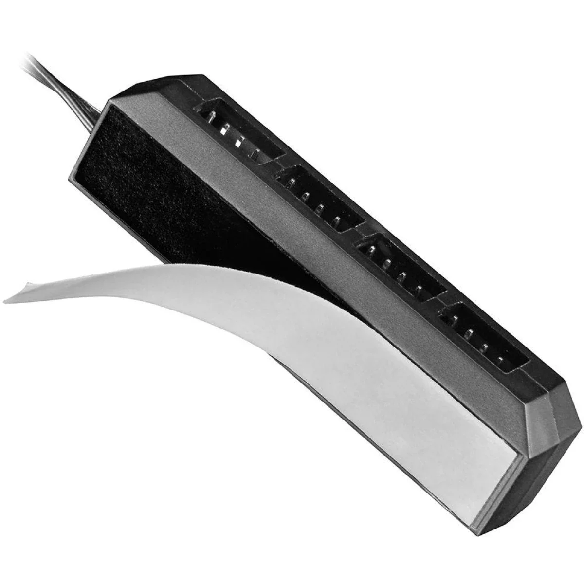 DeepCool FH-04 4-Port PWM Fan Hub for 3-Pin/4-Pin Fans - Image 4