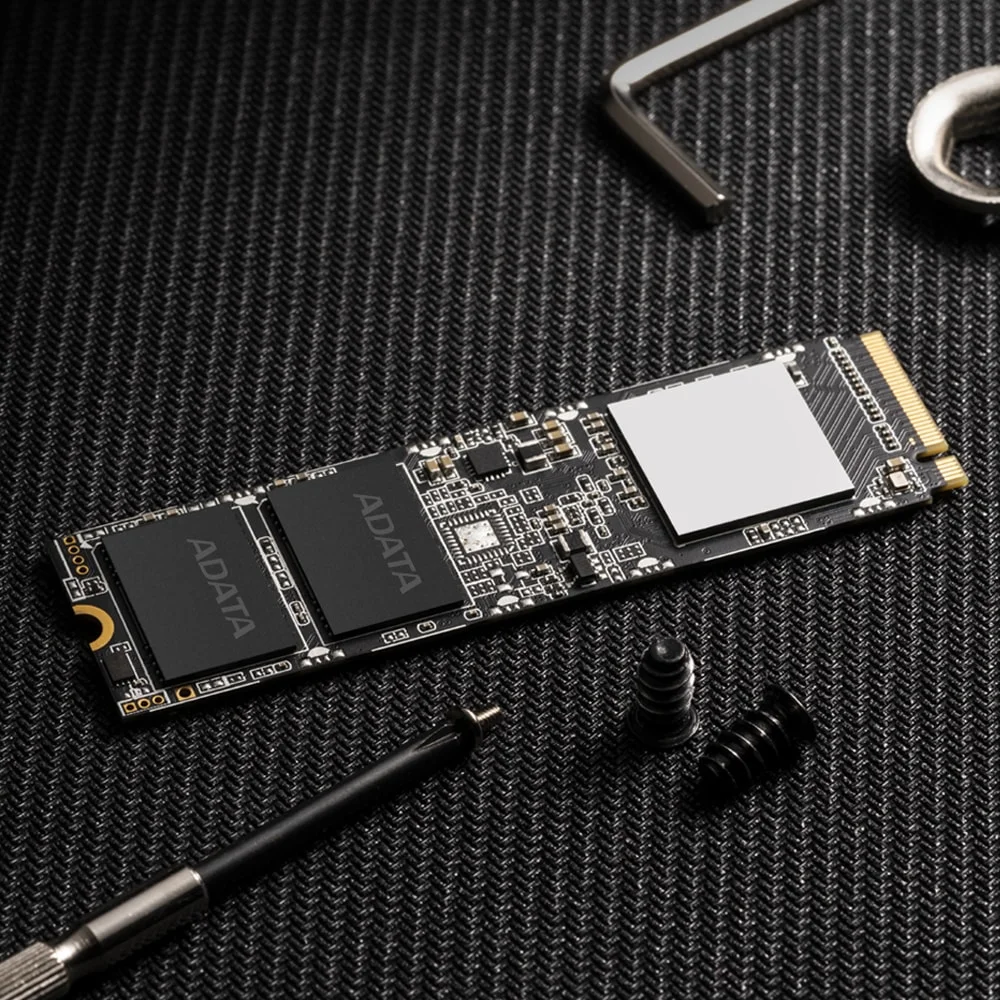 قرص SSD XPG SX8100 بسعة 2TB وواجهة M.2 2280 PCIe Gen3x4 NVMe - Thumbnail 4