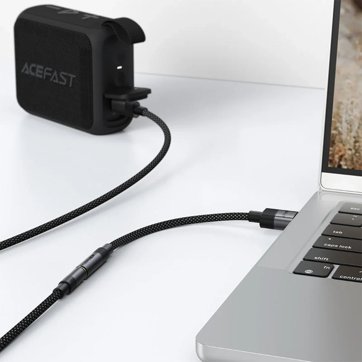 ACEFAST J13 USB-A Male to 3.5mm Female Audio Adapter 15cm Black - Image 5