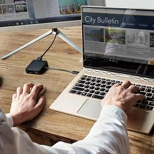 موزع سفر USB-C 4 في 1 من Lenovo مع HDMI وVGA وUSB 3.0 وRJ45 جيجابت إيثرنت - أسود - Image 8
