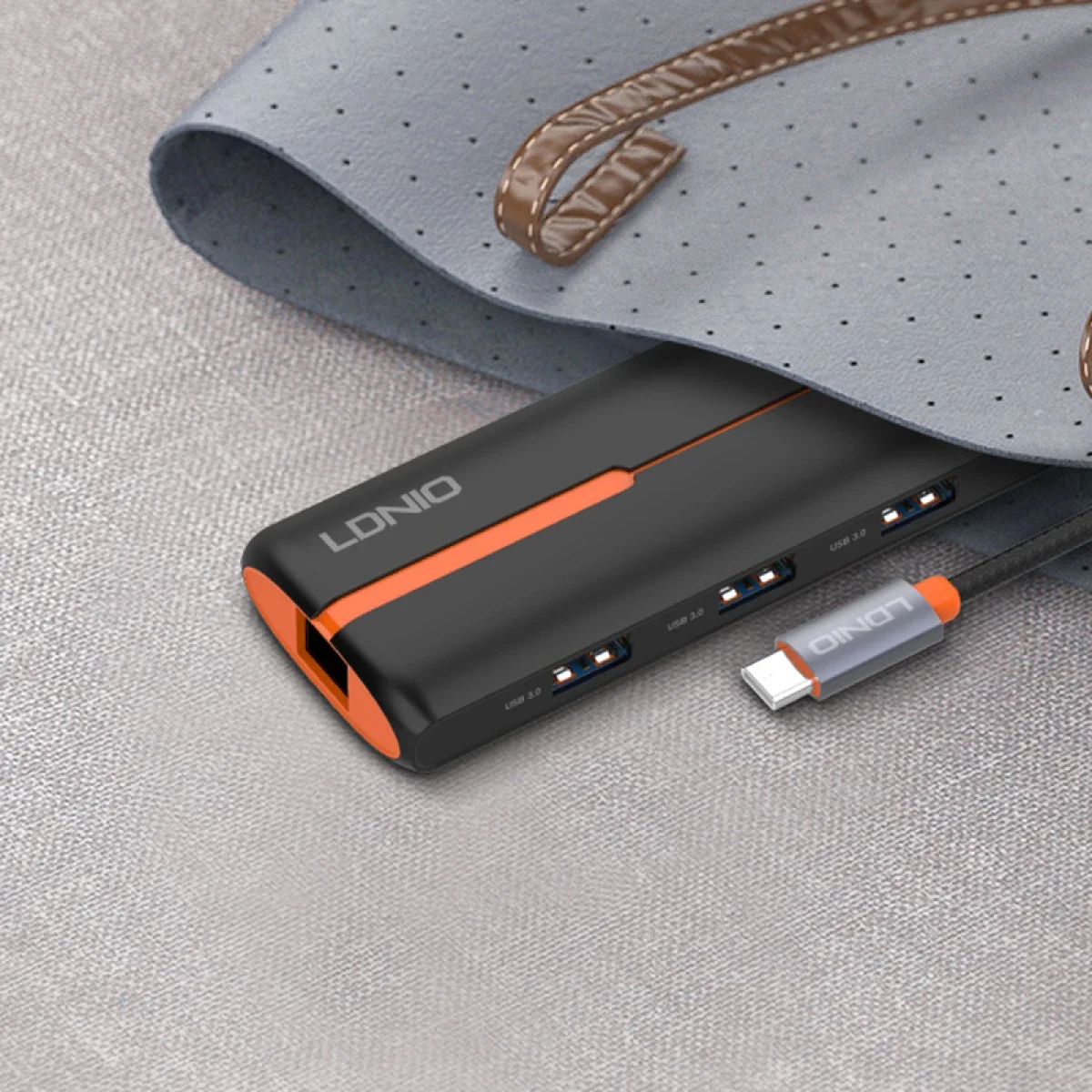 موزع USB-C إلى USB من LDNIO DS-26U 6 في 1 مع شحن PD ومنفذ RJ45 - أبيض - Image 4
