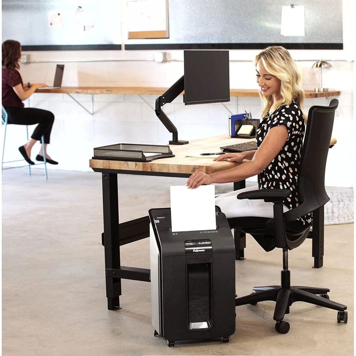 آلة تقطيع الورق Fellowes AutoMax 100M بقص دقيق، تغذية تلقائية 100 ورقة، P-4 - Image 5
