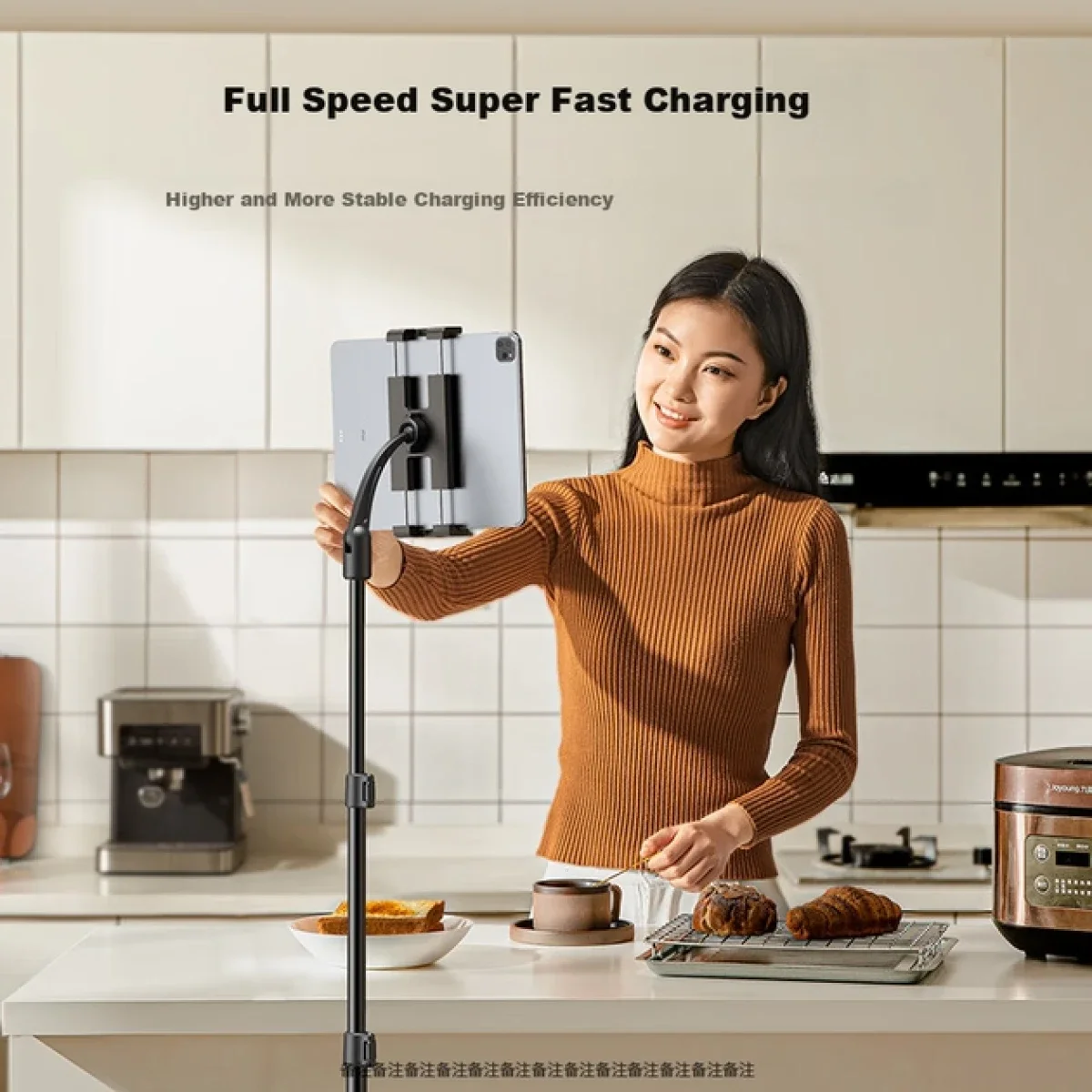 Ugreen 15645 Floor Tablet Tripod Stand with Reverse-Folding Design - Image 7
