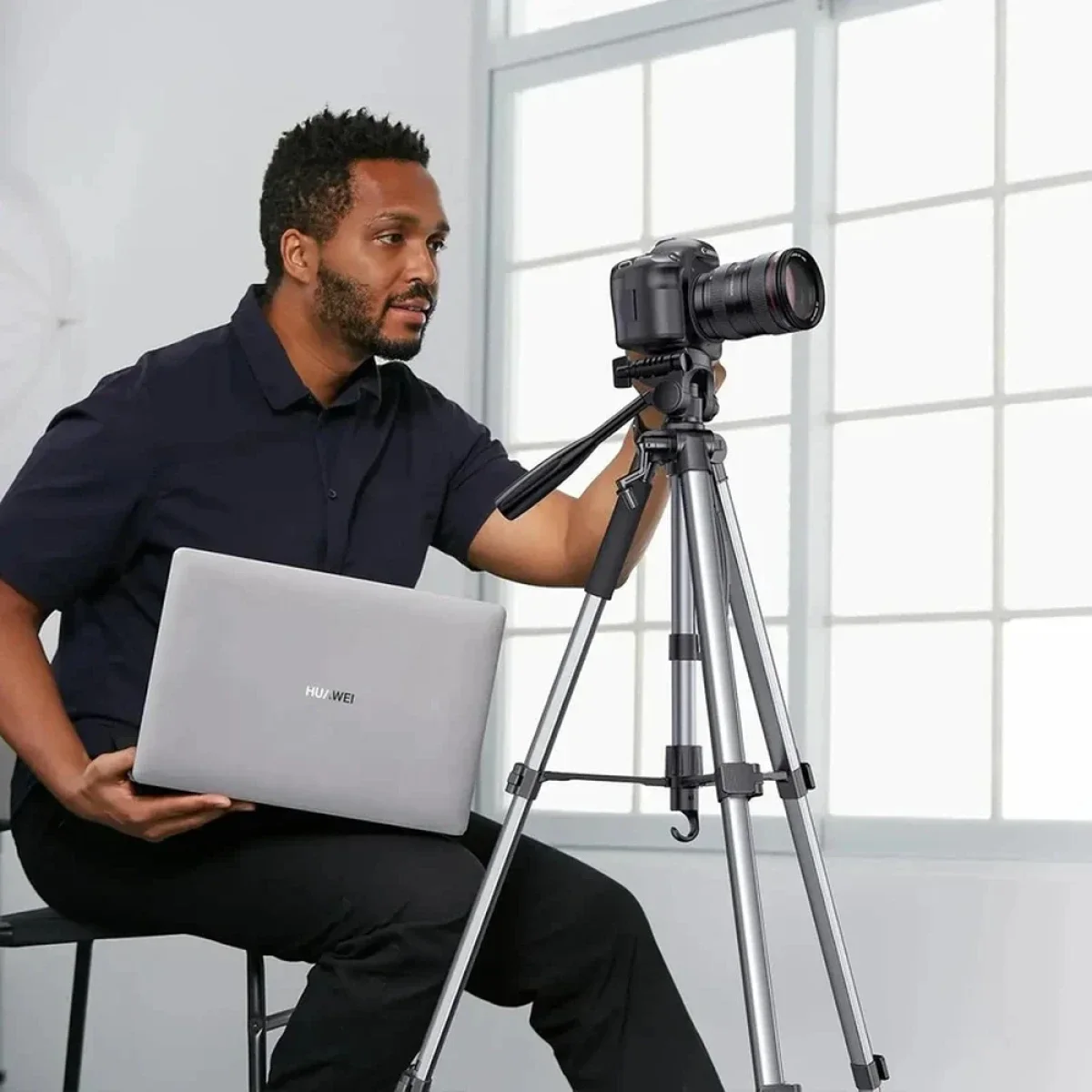 Ugreen 15187 Aluminum Camera & Video Tripod, 53.5-175 cm - Image 3