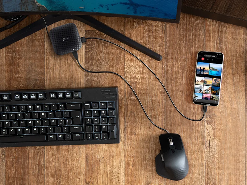 TP-LINK UH400 4-Port USB 3.0 Hub with Foldable Cable - Image 4