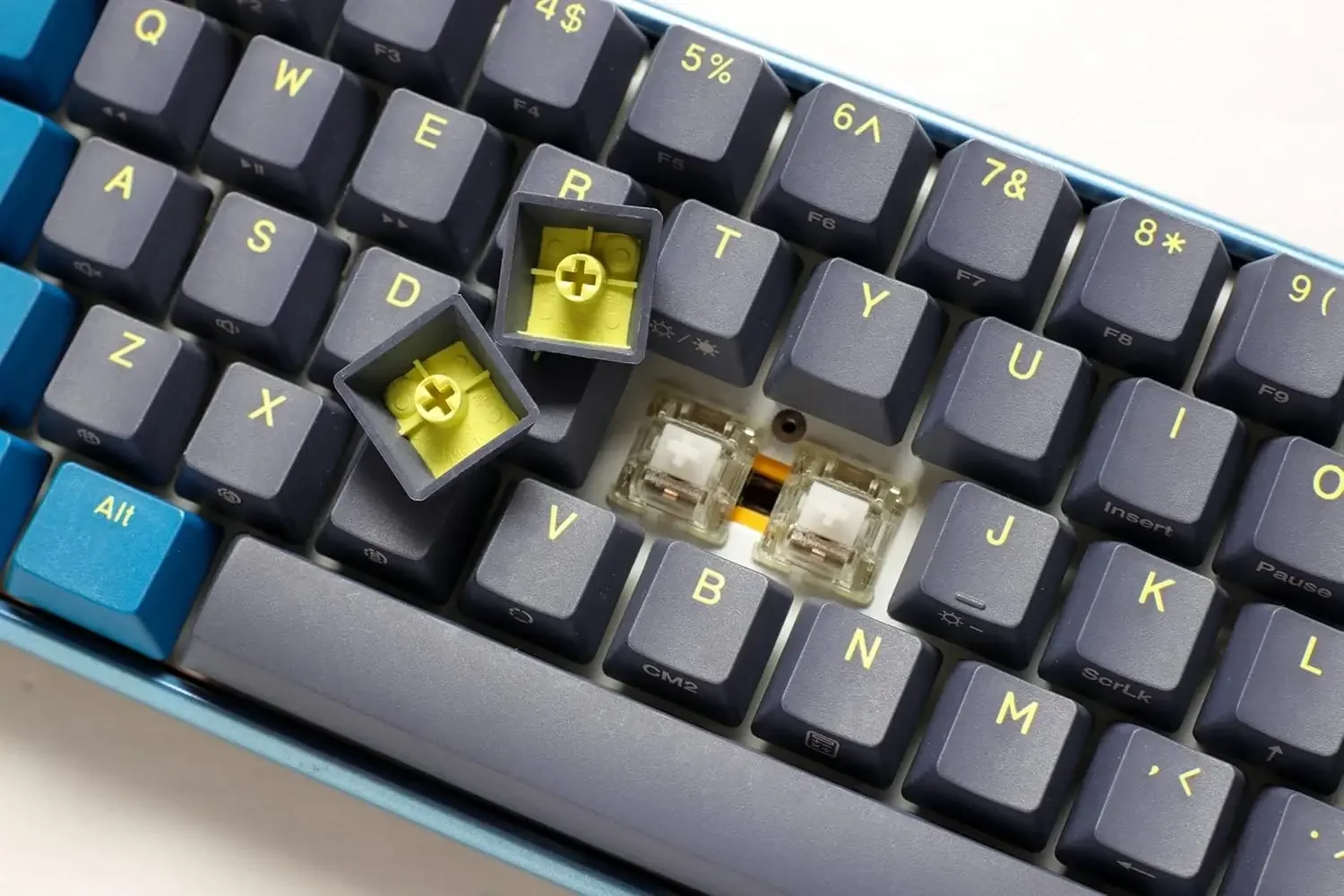 كيبورد ألعاب ميكانيكي مضيء Ducky One 3 SF Daybreak Edition RGB  - Thumbnail 3