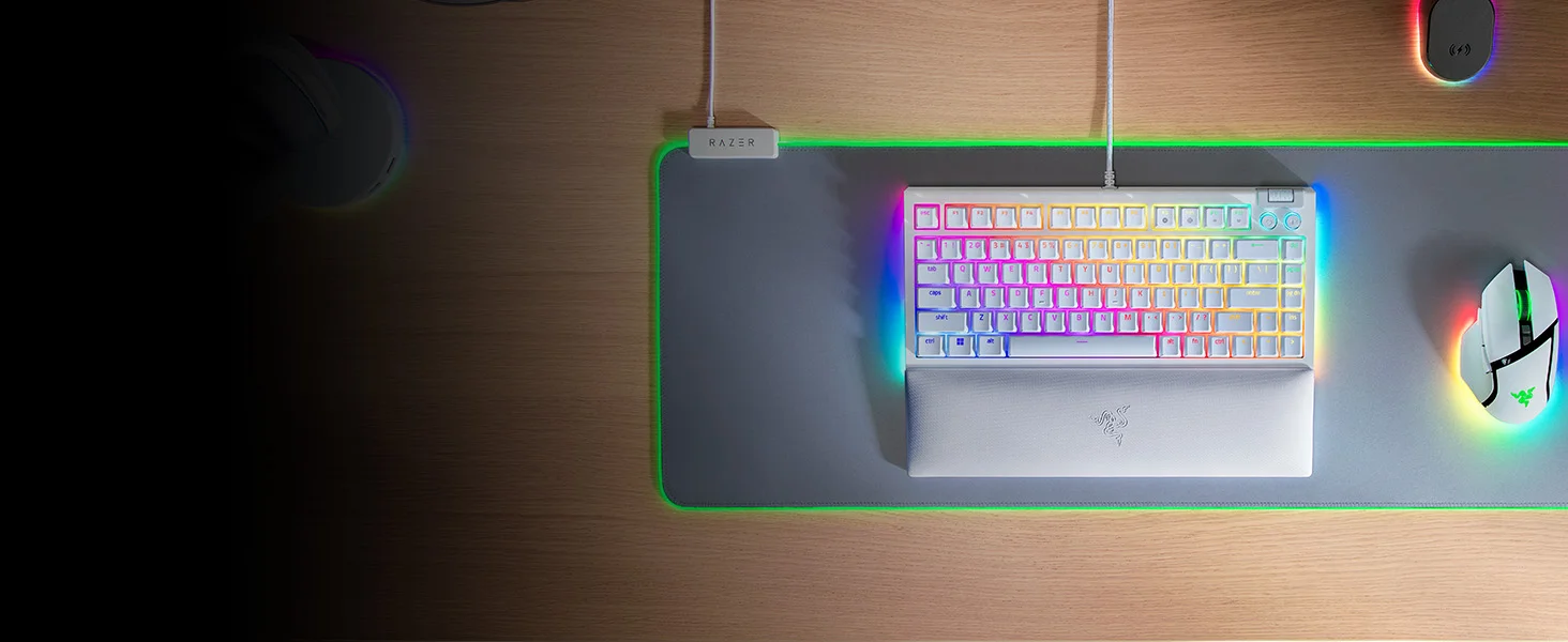 Razer BlackWidow V4 75% Hot-Swappable Mechanical Gaming Keyboard with Orange Tactile Switches - White - Thumbnail 15