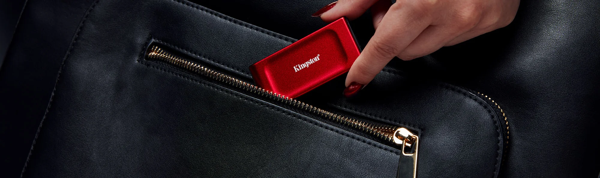 قرص SSD خارجي Kingston XS1000R سعة 2TB أحمر USB-A – SXS1000R/2000G - Image 8