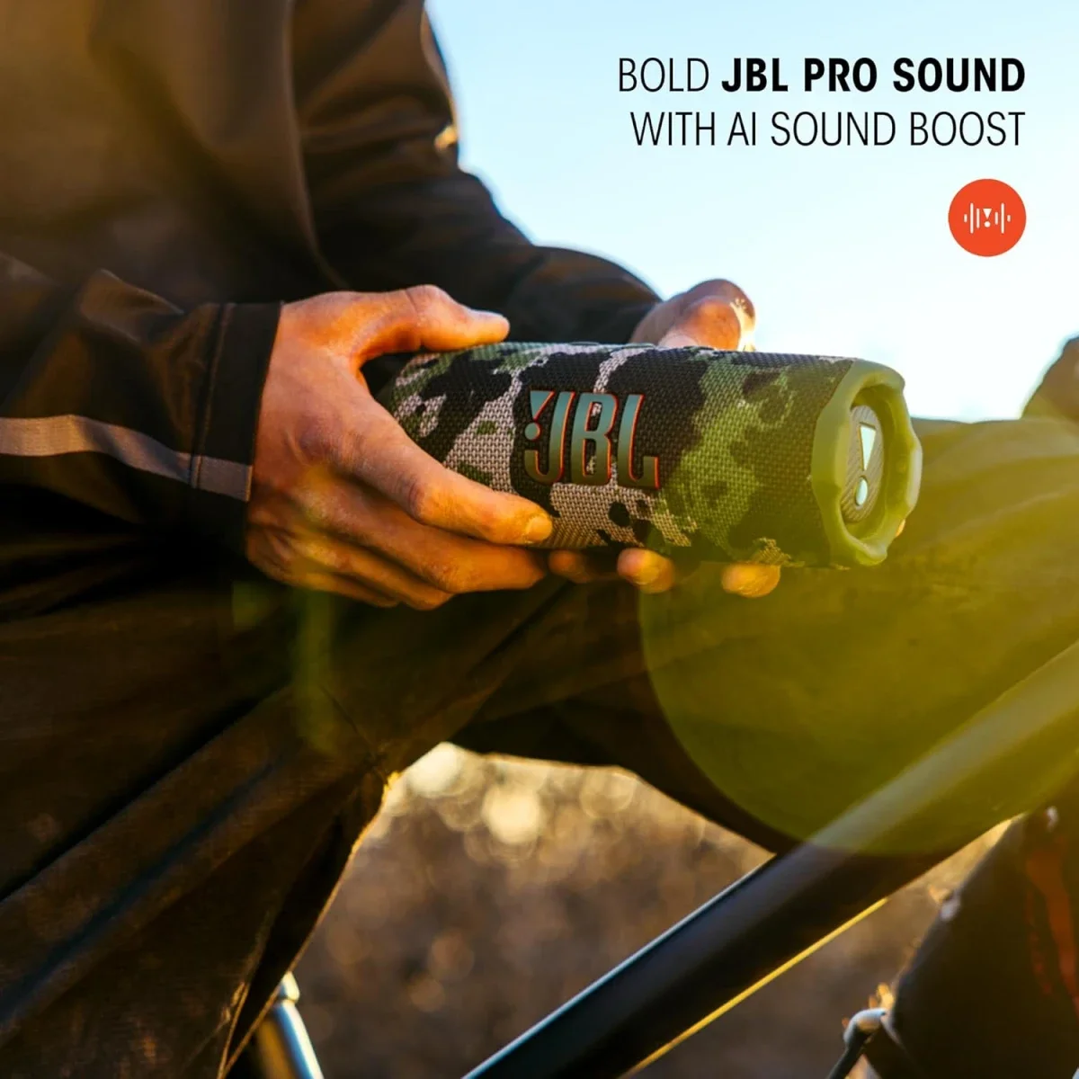 سماعة JBL Flip 7 محمولة بتقنية Bluetooth 5.4 بقدرة 25 واط RMS باللون الأبيض - Thumbnail 2