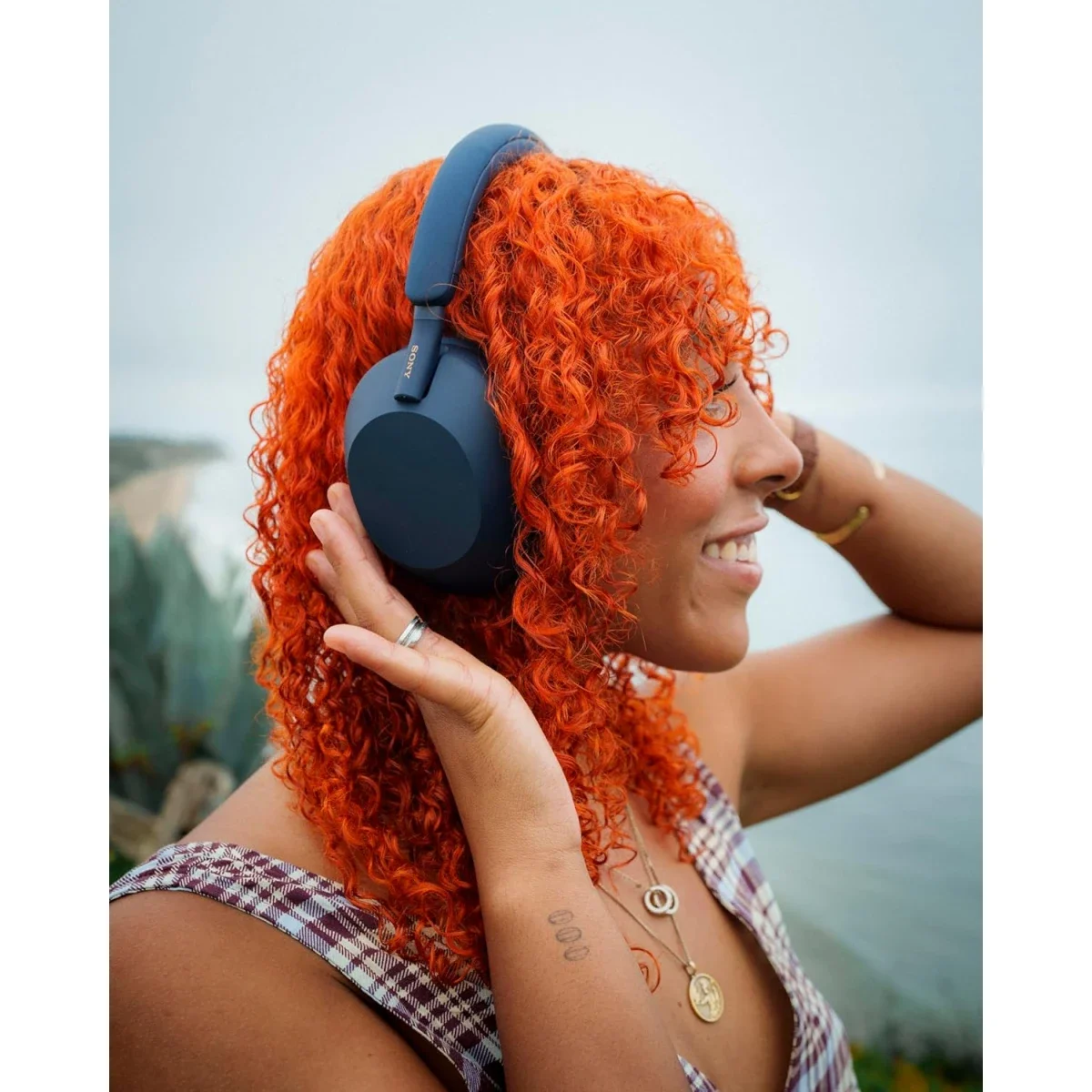 Sony WH-1000XM5 Wireless Noise Cancelling Bluetooth Headphones, Blue, 30-Hour Battery - Thumbnail 8