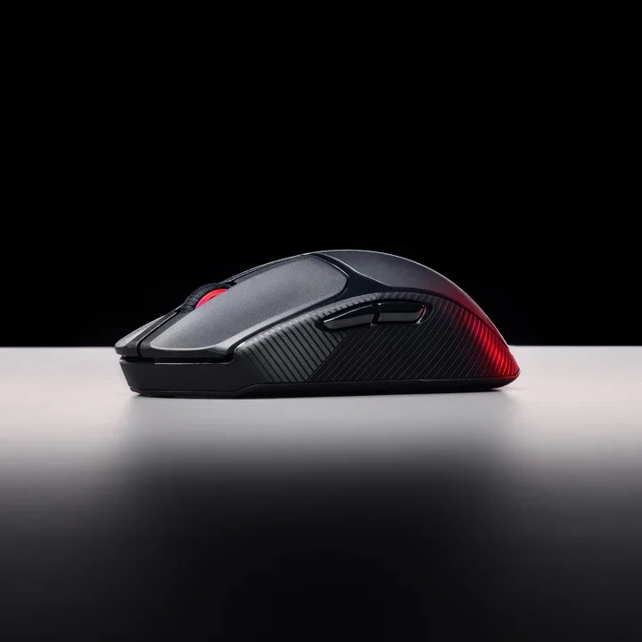 ماوس ألعاب HyperX Pulsefire Fuse لاسلكي وبلوتوث، 75 جم، حتى 850 ساعة، 12000 DPI، أسود - Thumbnail 10