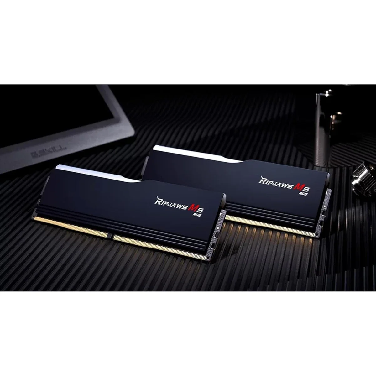 ذاكرة مكتبية G.SKILL Ripjaws M5 RGB سعة 32GB (2x16GB) DDR5 بسرعة 6000 MT/s أسود - Image 4