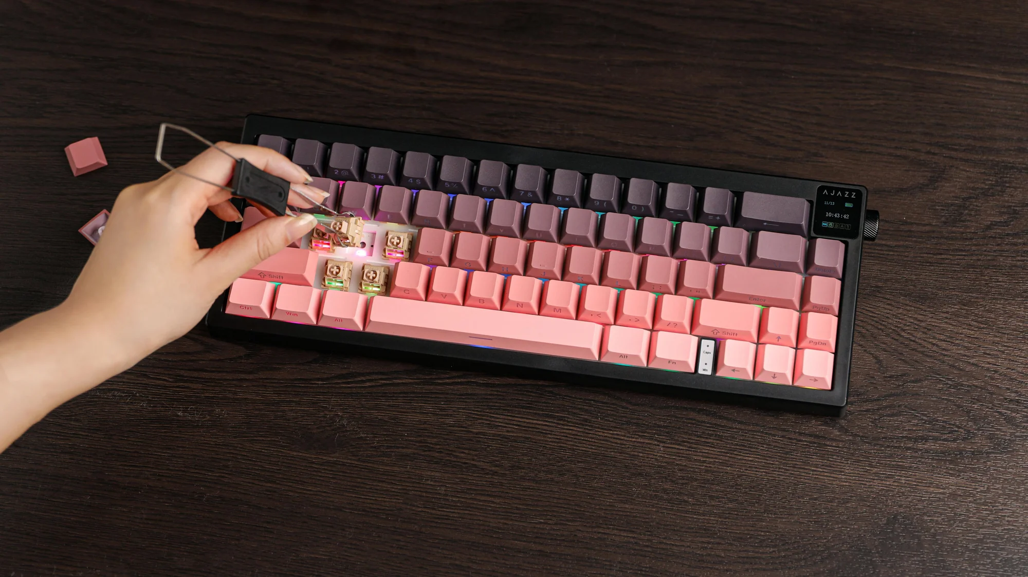كيبورد AJAZZ AK650 ميكانيكي بسويتشات Dream Weaver، ثلاثي الاتصال، RGB، بنفسجي وأبيض وأزرق - Image 11