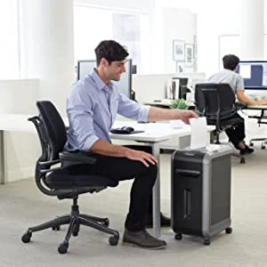آلة تمزيق Fellowes Powershred 99Ci بتقطيع متقاطع، 18 ورقة، 34 لتر، وقت تشغيل حتى 30 دقيقة، 70 غ/م² - Image 3
