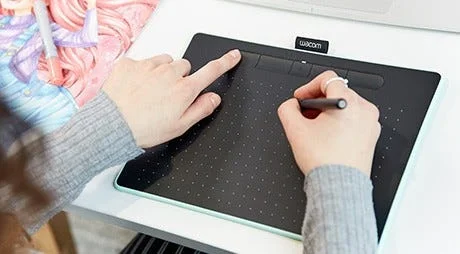 لوح رسم جرافيك Wacom Intuos Medium Bluetooth CTL-6100WLE - فستقي - Thumbnail 14