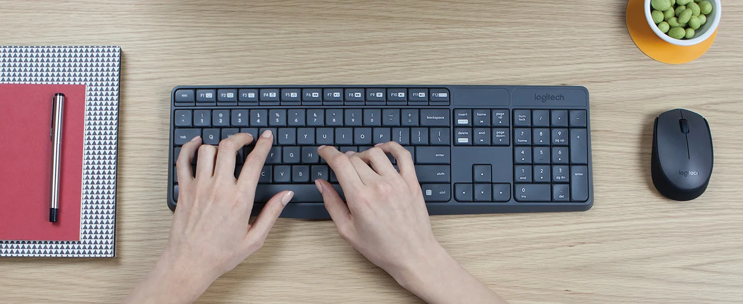 مجموعة لوحة مفاتيح وفأرة لاسلكية Logitech MK235 بتخطيط عربي/إنجليزي، أسود - Image 10