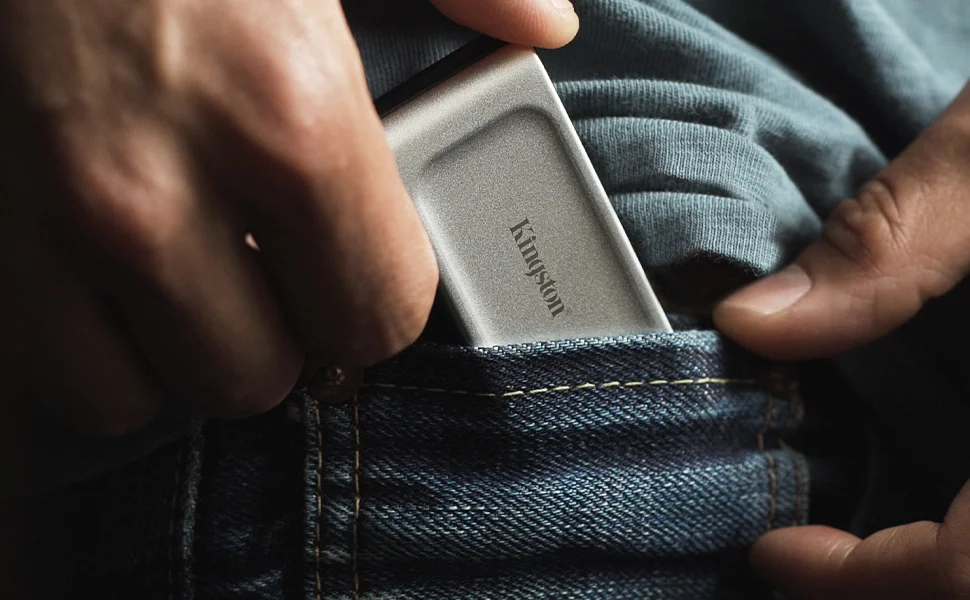 قرص SSD خارجي Kingston XS2000 بسعة 1TB صغير الحجم USB 3.2 Gen 2x2 - Thumbnail 6