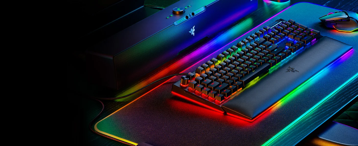 لوحة مفاتيح ألعاب ميكانيكية سلكية Razer BlackWidow V4 Pro بمفاتيح Green - Thumbnail 12