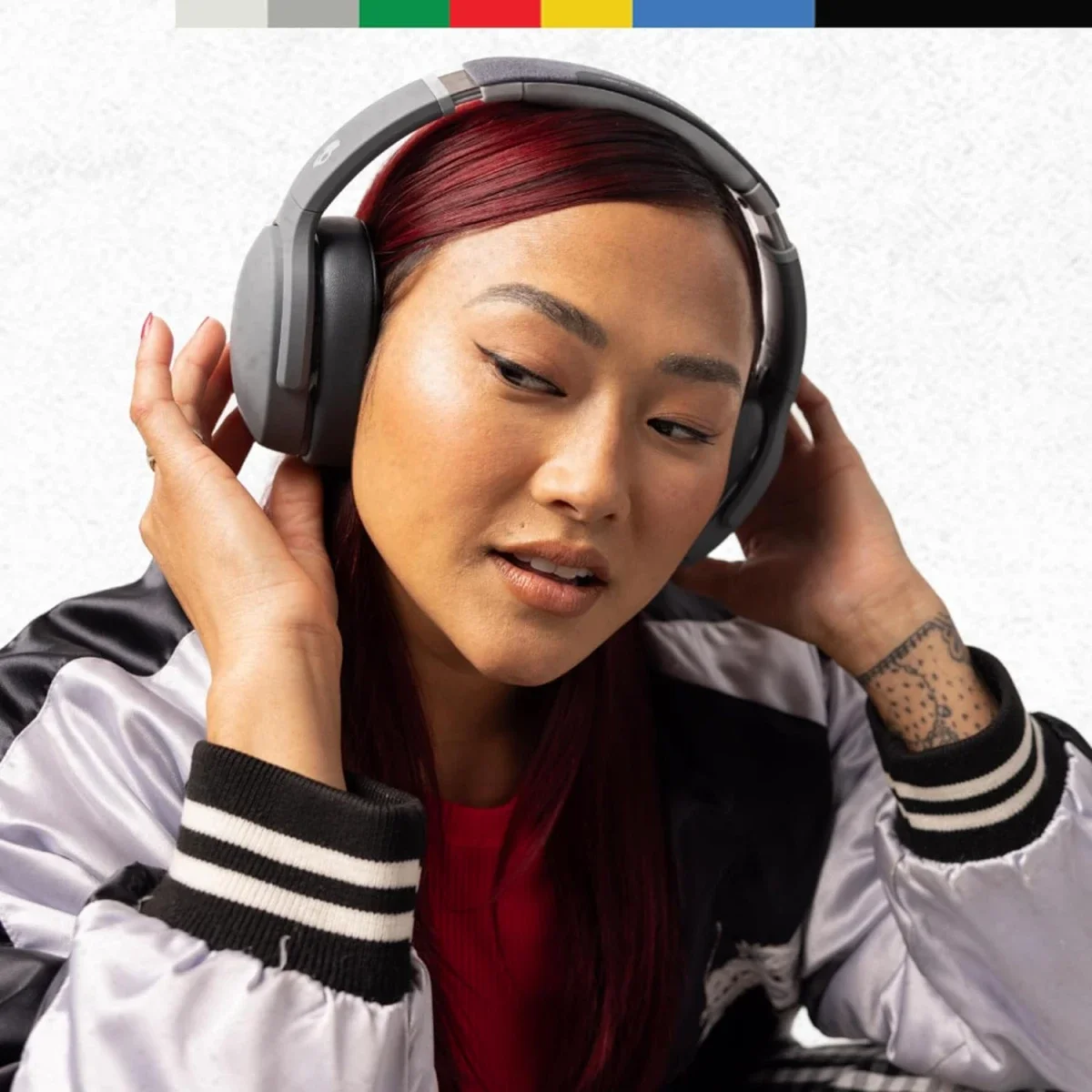 سماعات رأس Skullcandy Crusher Evo لاسلكية بتقنية Bluetooth فوق الأذن وباس حسي وبطارية حتى 40 ساعة - Chill Grey - Thumbnail 6