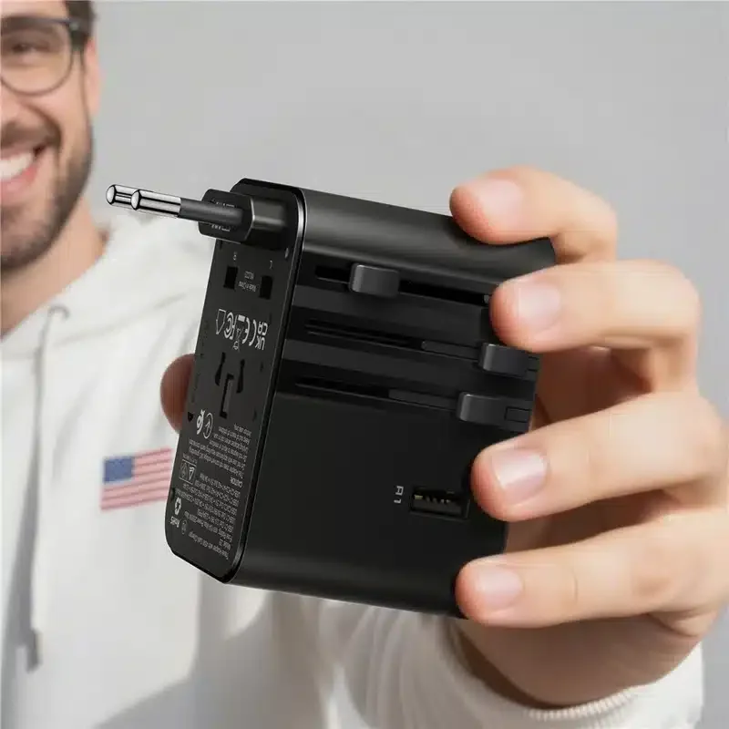 شاحن سفر دولي ACEFAST Z8 بتقنية GaN وPD بقدرة 45 واط مع 3 USB-C و2 USB-A - أسود - Thumbnail 9