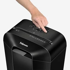 آلة تقطيع الورق Fellowes Powershred LX50 بقص متقاطع 9 ورقات، P-4، سعة 4.4 جالون - Image 11