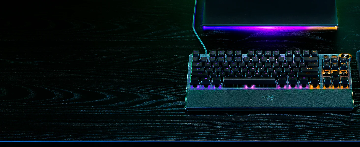 كيبورد ألعاب Razer Huntsman V3 Pro TKL بمفاتيح بصرية تناظرية - أبيض - Thumbnail 19
