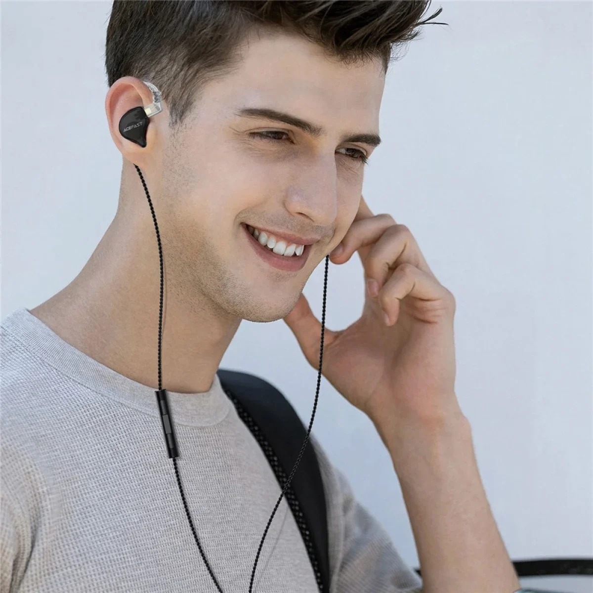 ACEFAST L11 USB-C HiFi Wired Earphones with Detachable Cable and Microphone - Black - Image 7