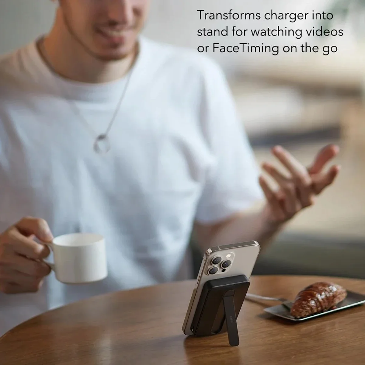 ESR MagSafe Power Bank with Kickstand 6000mAh for iPhone 16/15/14/13/12 - Black - Thumbnail 5