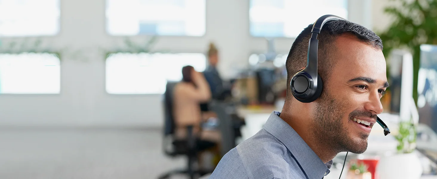 Logitech H390 Wired USB Headset with Noise-Cancelling Microphone, In-Line Controls - Black - Thumbnail 6