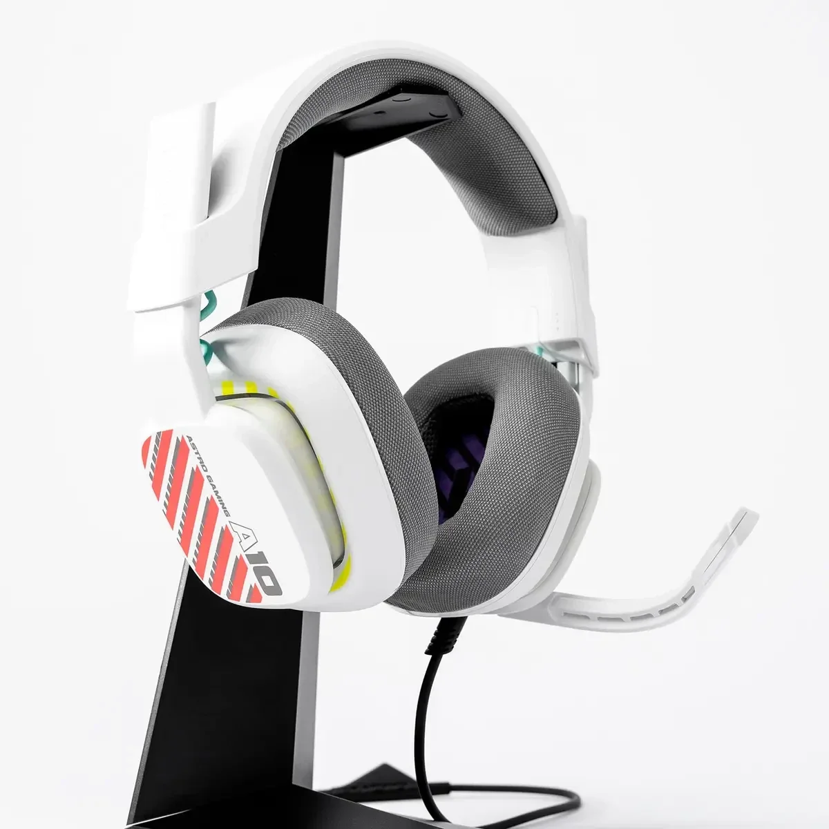 سماعة ألعاب Logitech ASTRO A10 Gen 2 Challenger Edition سلكية باللون الأبيض - Thumbnail 5