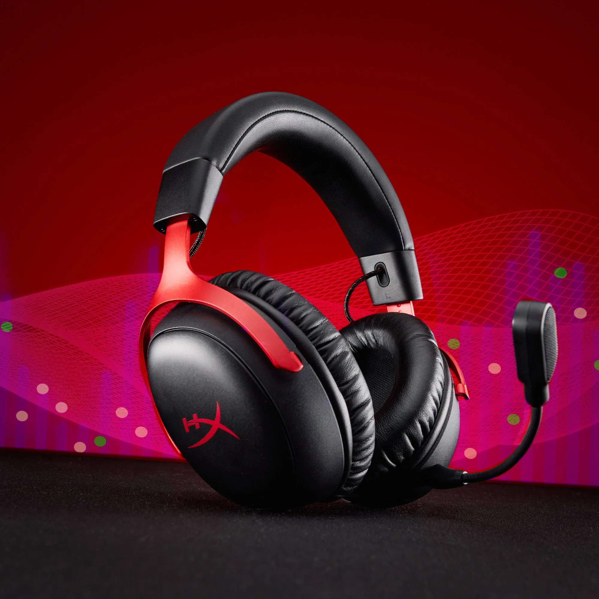 سماعة ألعاب لاسلكية HyperX Cloud III S (2025) بمشغلات 53 مم وبلوتوث - أحمر - Thumbnail 16
