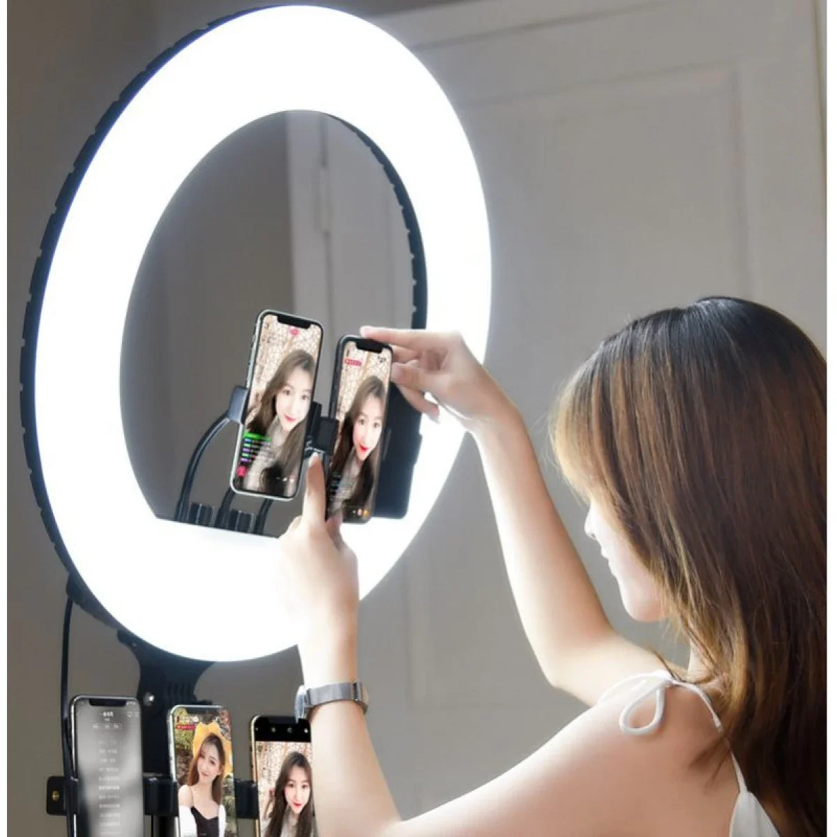 RTAKO AR-GTB01-18S 18-Inch LED Ring Light with 3 Phone Holders and Remote - Image 4