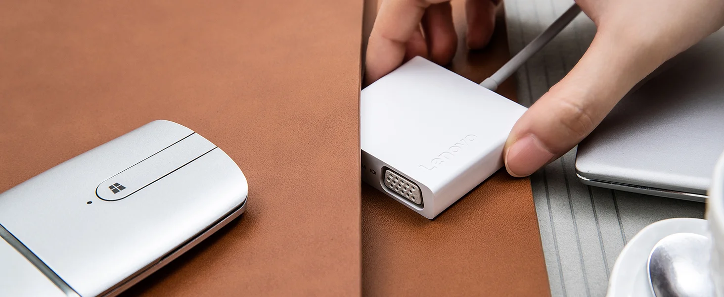 موزع Lenovo USB-C 3-in-1 Travel Hub مع 4K HDMI وVGA وUSB 3.0 - أبيض - Image 9