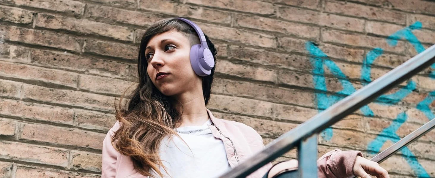 سماعات رأس JBL Tune 720BT لاسلكية فوق الأذن بصوت Pure Bass وبلوتوث 5.3 وبطارية حتى 76 ساعة - أبيض - Thumbnail 11