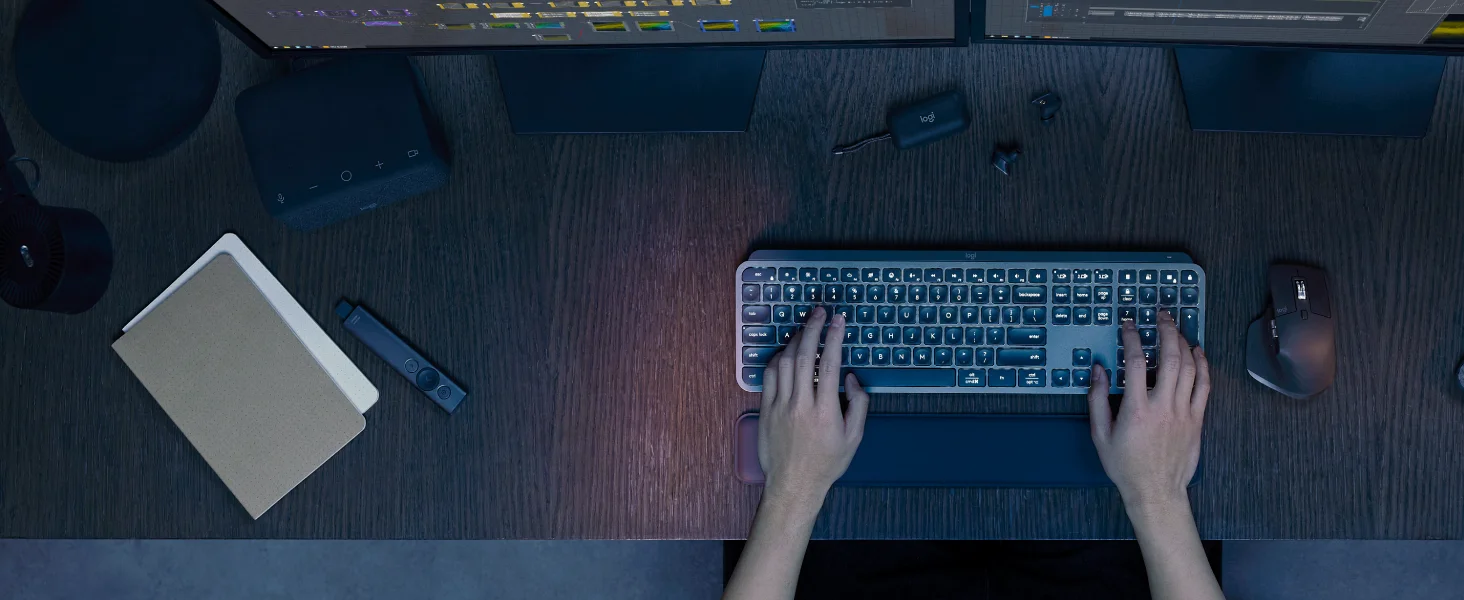طقم كيبورد وماوس Logitech MX Keys S Combo مع MX Master 3S لاسلكي، مسند راحة، إضاءة ذكية، بلوتوث، USB-C، عربي/إنجليزي، جرافيت - Image 13