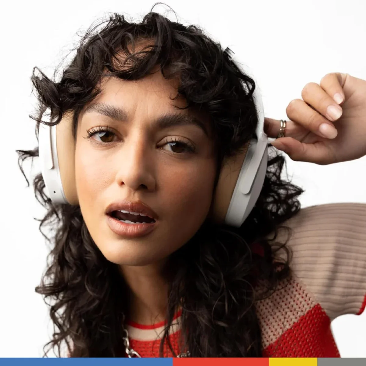 سماعات رأس فوق الأذن Skullcandy Hesh ANC لاسلكية بتقنية بلوتوث، 22 ساعة، Mod White - Thumbnail 5