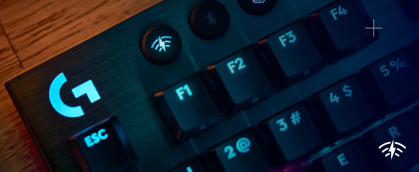 Logitech G915 X LIGHTSPEED TKL Wireless Mechanical Gaming Keyboard GL Clicky Switches White - Thumbnail 12
