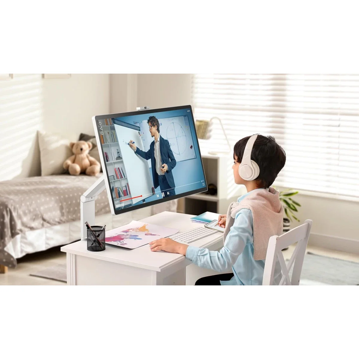 LG 32U889SA 32-Inch Smart Monitor Swing 4K UHD IPS Touchscreen with Wheeled Stand - Thumbnail 9