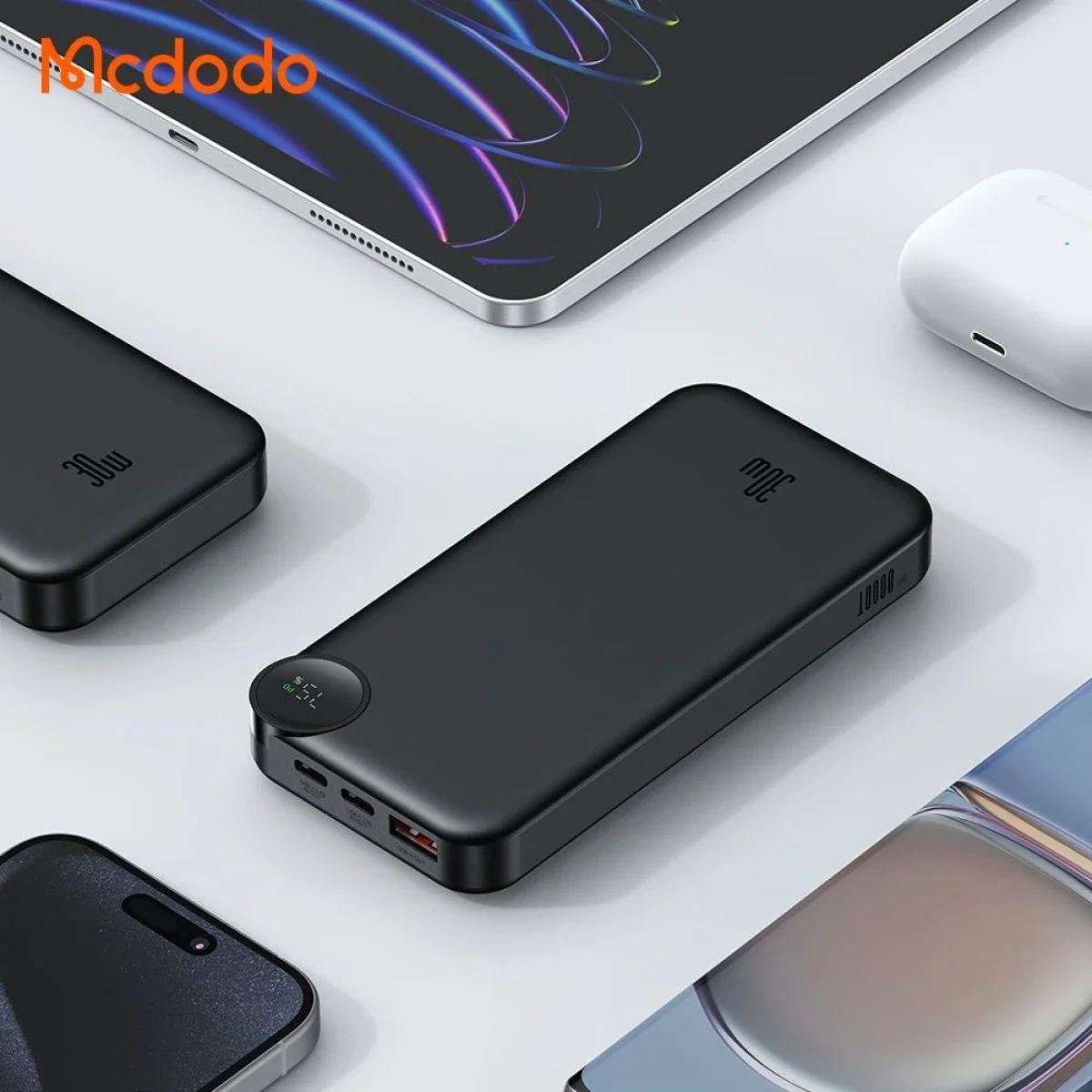 باور بانك Mcdodo MC-3850 بسعة 10000mAh وقدرة 30W مع شاشة LED ومنفذي USB-C ومنفذ USB-A، أسود - Thumbnail 3