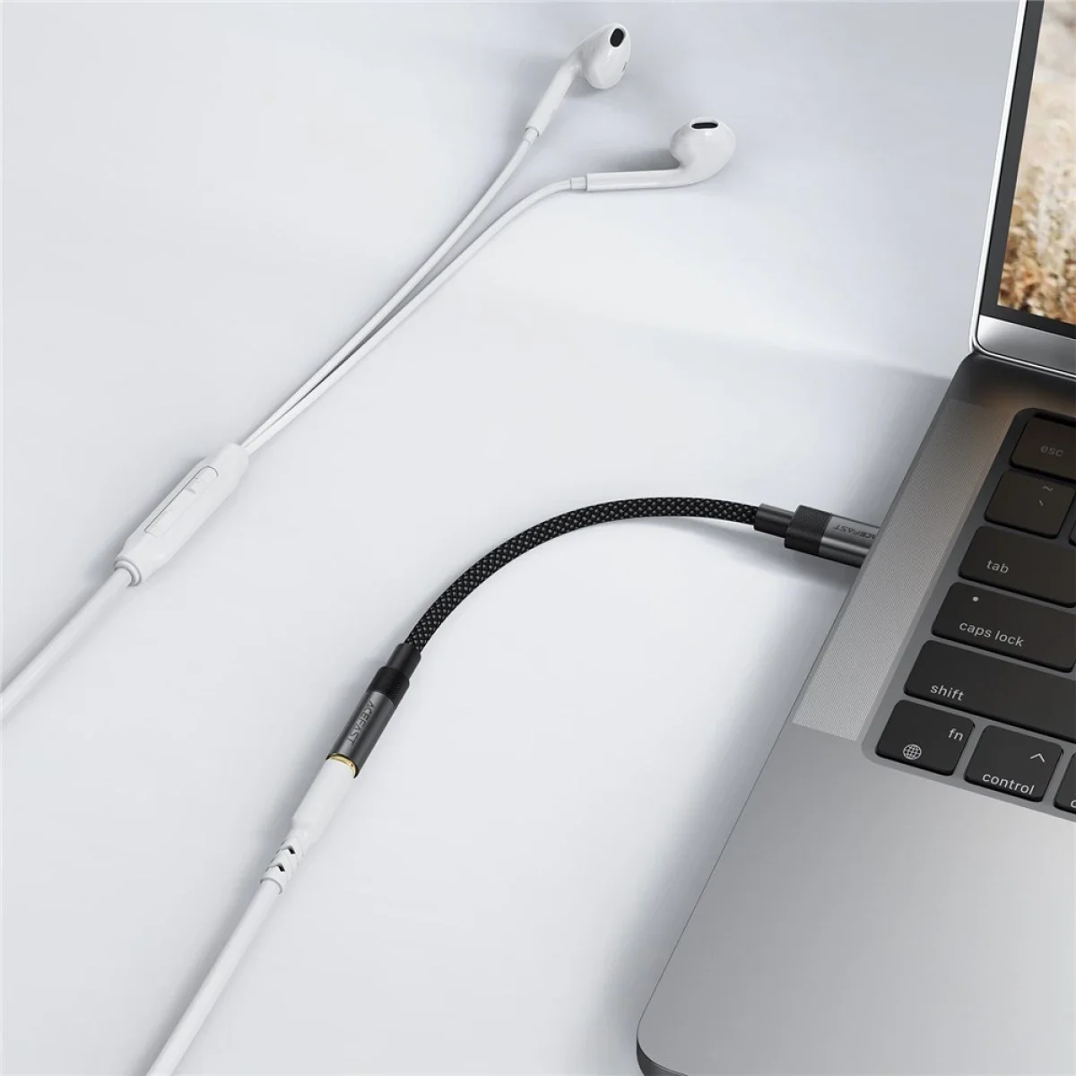 محول صوت ACEFAST J12 من USB-C إلى 3.5 مم عالي الدقة - أسود - Thumbnail 4