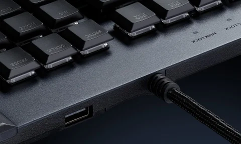 لوحة مفاتيح ألعاب Logitech G815 LIGHTSYNC RGB ميكانيكية منخفضة الارتفاع بمفاتيح GL Tactile وتخطيط إنجليزي أمريكي، أسود - Thumbnail 14