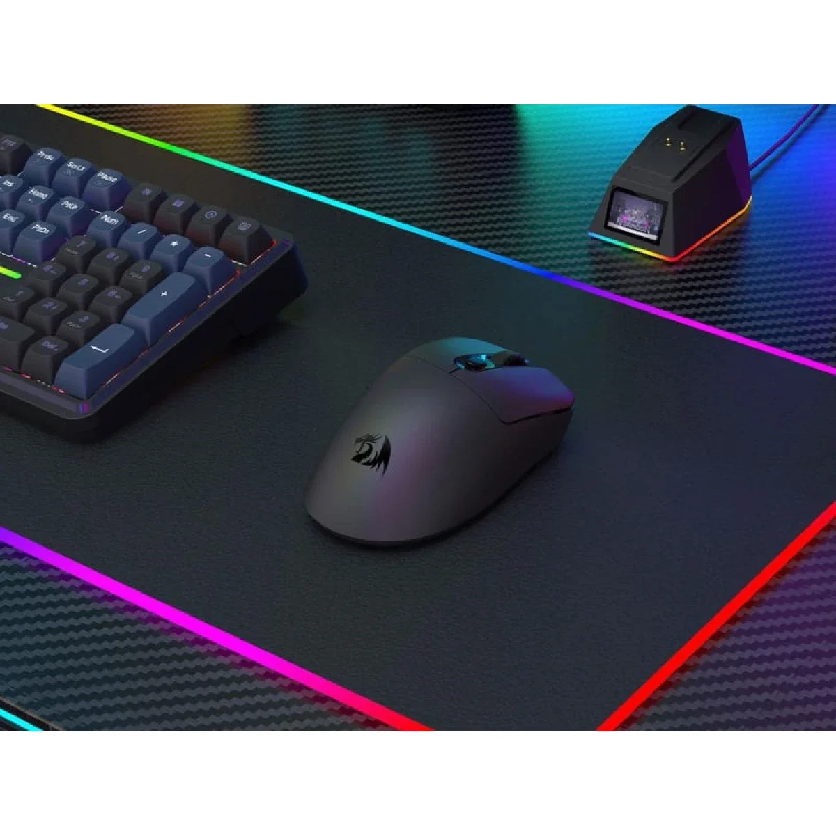 ماوس ألعاب Redragon M998 فائق الخفة ثلاثي الاتصال مع قاعدة شحن RGB ومستشعر PAW3950 ودقة 30000 DPI، أسود - Thumbnail 3